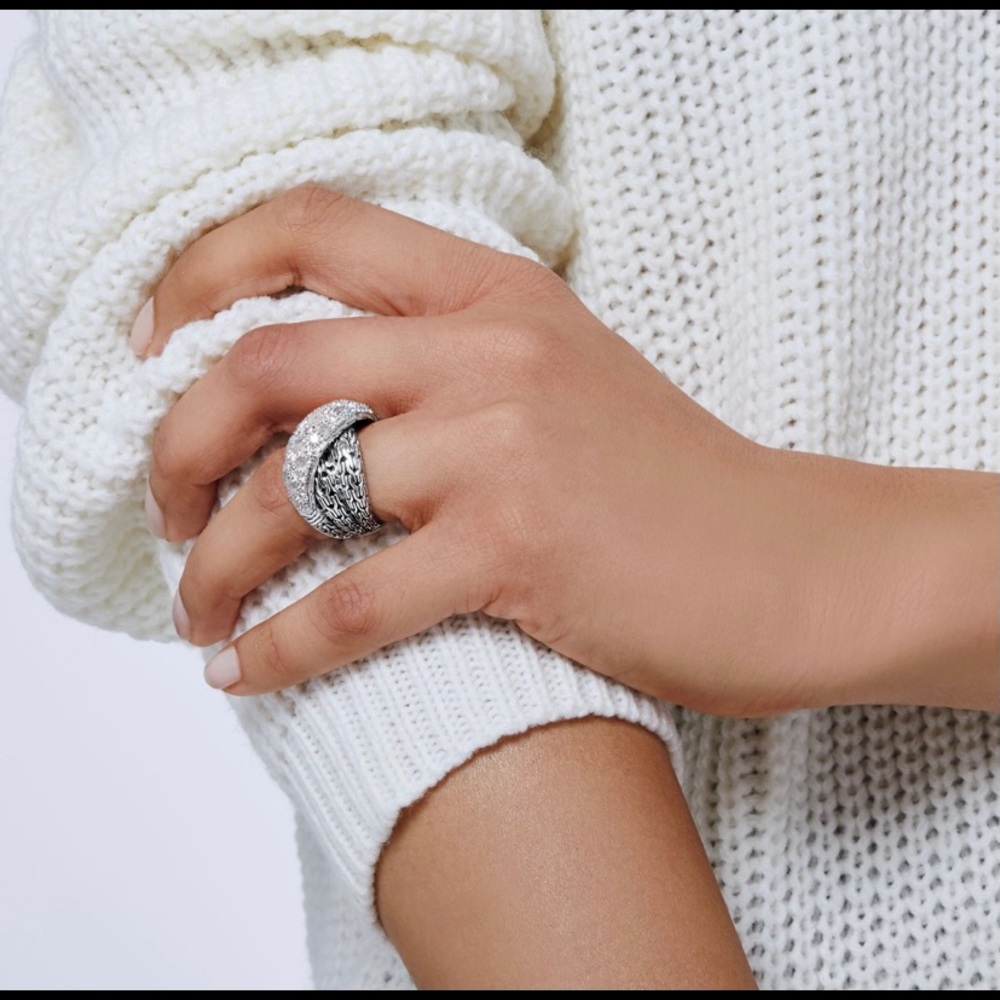 John Hardy Classic Chain Overlap Ring w/Diamonds